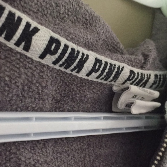 Pink Sweater - Picture 4 of 4